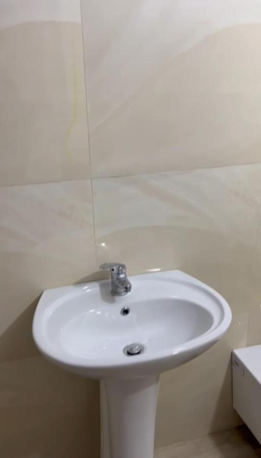 Guest House Andersoni Dhoma Plazhi Andersoni Shen Ded Gjoni Exterior photo