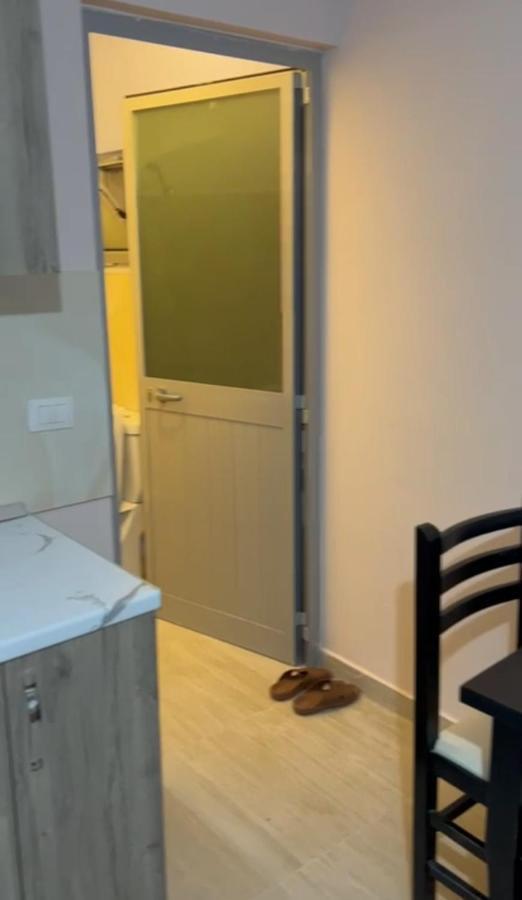 Guest House Andersoni Dhoma Plazhi Andersoni Shen Ded Gjoni Exterior photo