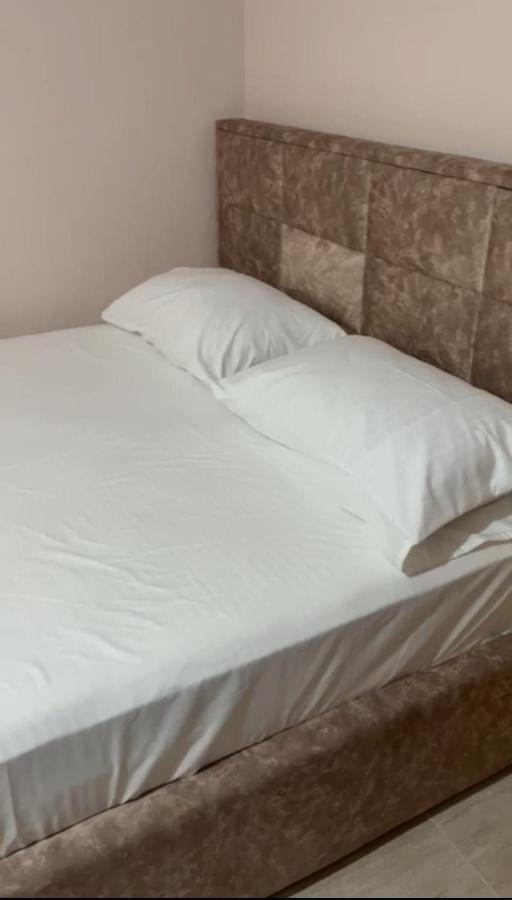 Guest House Andersoni Dhoma Plazhi Andersoni Shen Ded Gjoni Exterior photo